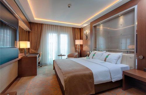 Kavaklidere Hotel | Discover Holiday Inn Ankara-Kavaklidere: 4-Star Comfort