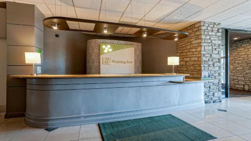 Manhattan Hotel | Pet-Friendly Holiday Inn At the Campus with Oceanfront Views