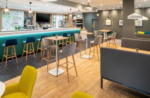 Aylesbury Hotel | Comfort Meets Convenience at Holiday Inn Aylesbury