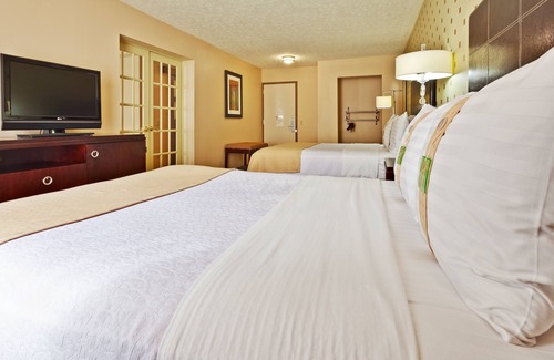 Bloomington Hotel | Comfortable Stay at Holiday Inn Bloomington-University Area
