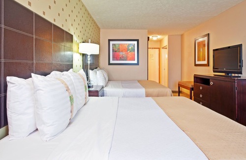 Bloomington Hotel | Comfortable Stay at Holiday Inn Bloomington-University Area