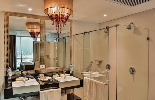 Bucaramanga Hotel | Unforgettable Stays at Holiday Inn Bucaramanga Cacique