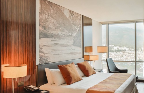 Bucaramanga Hotel | Unforgettable Stays at Holiday Inn Bucaramanga Cacique