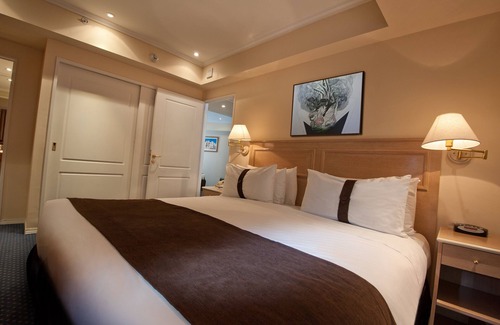 Cordoba Hotel | Discover Holiday Inn Córdoba: Family-Friendly Getaway
