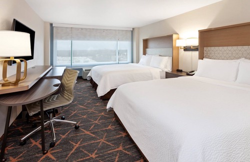 Oakbrook Terrace Hotel | Discover Holiday Inn Chicago-Oakbrook: Family-Friendly Amenities