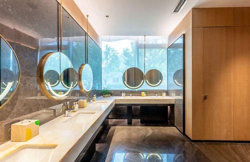 Yubei Hotel | Top-Rated Holiday Inn Chongqing Data Valley - Family Friendly
