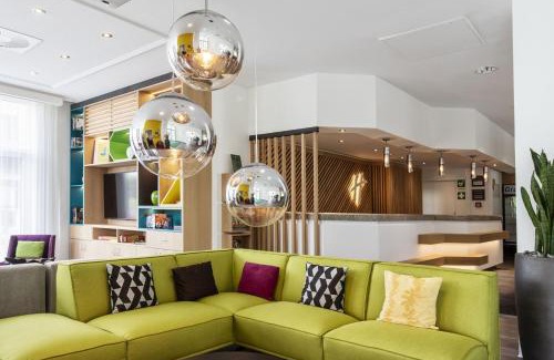 Hammfeld Hotel | Discover Holiday Inn Düsseldorf-Neuss: Family-Friendly Comfort