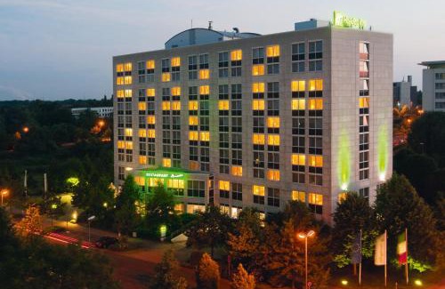 Hammfeld Hotel | Discover Holiday Inn Düsseldorf-Neuss: Family-Friendly Comfort