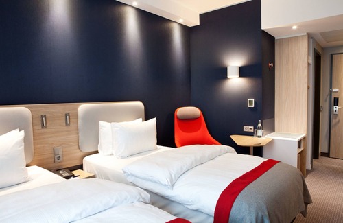 Altstadt I Hotel | Eco-Friendly Stay at Holiday Inn Express Mulheim - Ruhr