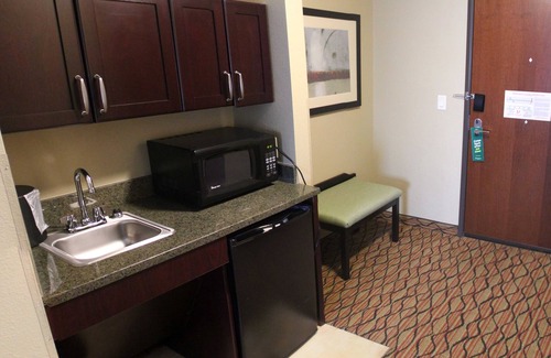 Eau Claire Hotel | Discover Holiday Inn Eau Claire South I-94: Top-Rated Comfort