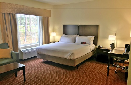 De Funiak Springs Hotel | Convenient Stay at Holiday Inn Express Defuniak Springs