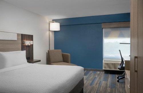 Linthicum Heights Hotel | Explore Holiday Inn Express & Suites near BWI Airport