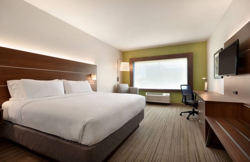 West Des Moines Hotel | Top-Rated Holiday Inn Express & Suites West Des Moines