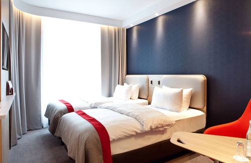 Recklinghausen Hotel | Discover Holiday Inn Express Recklinghausen: Rated 9/10!