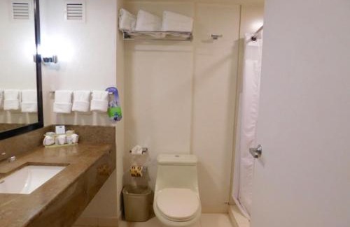 Tuxtla Gutierrez Hotel | Guest Rated Holiday Inn Express Tuxtla Gutierrez - Family-Friendly
