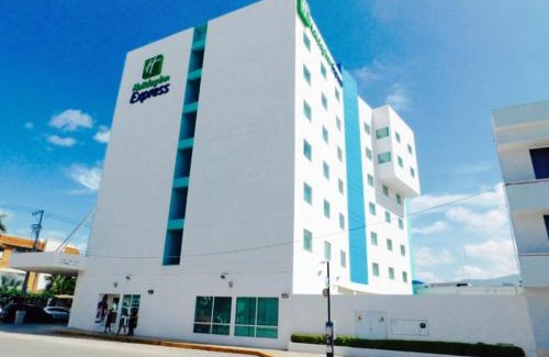 Tuxtla Gutierrez Hotel | Guest Rated Holiday Inn Express Tuxtla Gutierrez - Family-Friendly