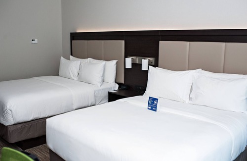 Fultondale Hotel | Comfortable Stay at Holiday Inn Express Birmingham North
