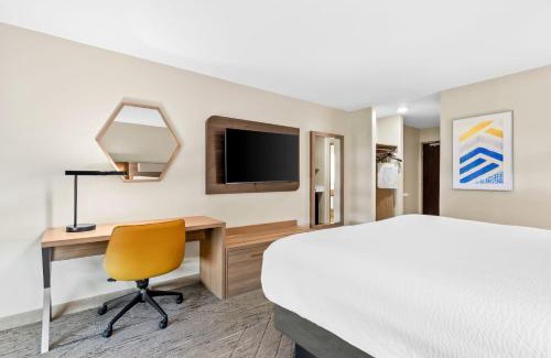 Pauls Valley Hotel | Discover Hotels in Pauls Valley, OK with Pool & Ocean Views