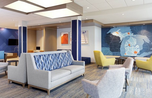 Linden Hotel | Holiday Inn Express and Suites Linden by IHG