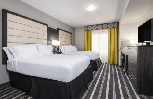 Norman Hotel | Convenient Holiday Inn Express & Suites Norman with Pool Access