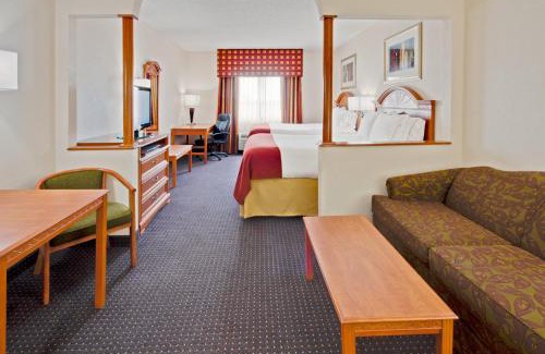 Davie Hotel | Relax at Holiday Inn Express Fort Lauderdale Airport West