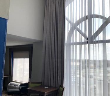 Milford Hotel | Family-Friendly Retreat at Holiday Inn Express Quakertown