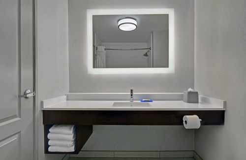 Atmore Hotel | Enjoy Comfort at Holiday Inn Express Atmore, IHG Hotel