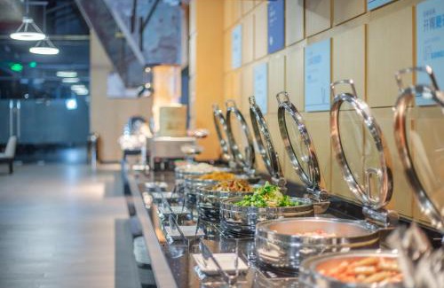 Shijingshan Hotel | Relaxing Stay at Holiday Inn Express Beijing Shijingshan