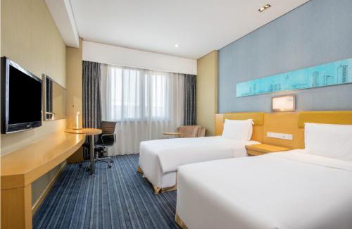 Chaoyang Hotel | Discover Holiday Inn Express Beijing Airport Zone - Family-Friendly