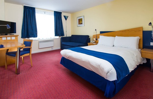 Bradford Hotel | Explore Holiday Inn Express Bradford City Centre Comfort