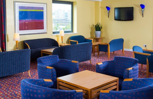Bradford Hotel | Explore Holiday Inn Express Bradford City Centre Comfort
