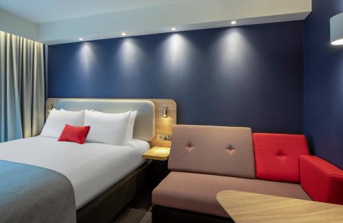 Cambourne Hotel | Explore Holiday Inn Express Cambridge West - Cambourne Today