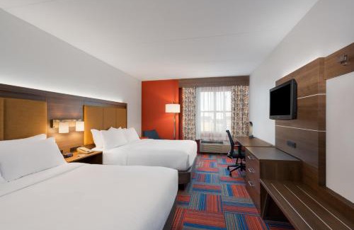 Cambridge Hotel | Discover Holiday Inn Express Cambridge with Family-Friendly Amenities