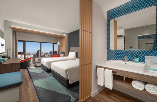 Changchun Hotel | Top-Rated Holiday Inn Express Changchun Jingyue Stay