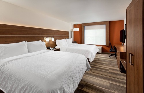 Chapel Hill Hotel | Discover Holiday Inn Express Chapel Hill: Guest Rated 9/10