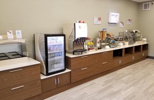 Dentsville Hotel | Comfortable Stay at Holiday Inn Express Columbia NE