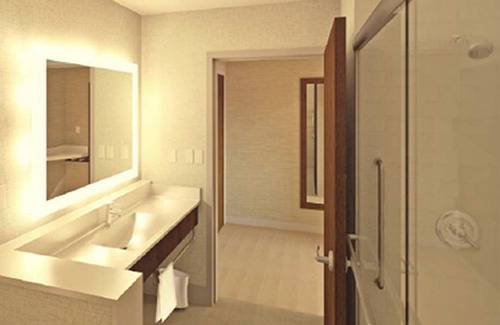 Obetz Hotel | Eco-Friendly Holiday Inn Express Columbus South with Pool