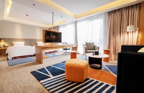 Daocheng Hotel | Discover Holiday Inn Express Daocheng Yading, Ideal for Families