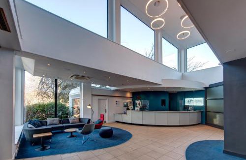 Ravelston Hotel | Convenient Stay at Holiday Inn Express Edinburgh City West