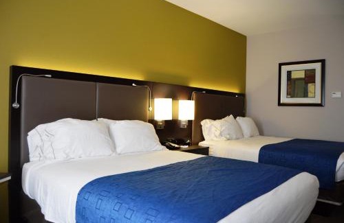 El Reno Hotel | Cozy Stay at Holiday Inn Express El Reno with Family-Friendly Perks