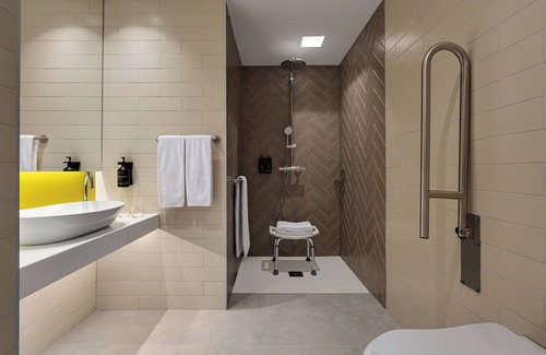 Evora Hotel | Comfortable Stay at Holiday Inn Express Evora, IHG Hotel