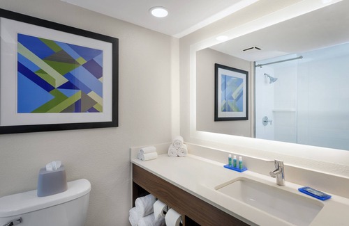Exton Hotel | Discover Holiday Inn Express Exton: Family-Friendly Retreat
