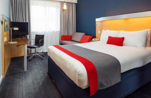 Hemel Hempstead Hotel | Comfortable Stay at Holiday Inn Express Hemel Hempstead