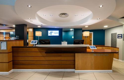 City Centre Glasgow Hotel | Pet-Friendly Holiday Inn Express Glasgow - City Ctr Riverside
