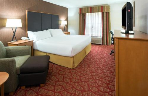 Grants Pass Hotel | Comfortable Stay at Holiday Inn Express Grants Pass