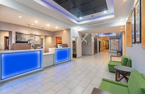 Guymon Hotel | Pet-Friendly Holiday Inn Express Guymon with Ocean Views