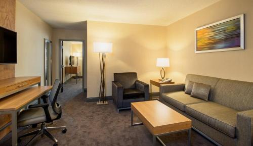 Sherwood Park Hotel | Discover Holiday Inn Express Sherwood Park-Edmonton Area