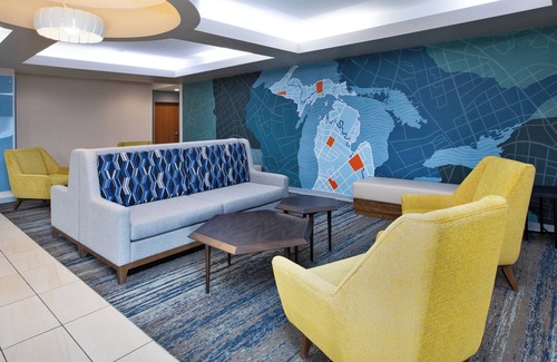 Auburn Hills Hotel | Top-Rated Holiday Inn Express Hotel & Suites in Auburn Hills