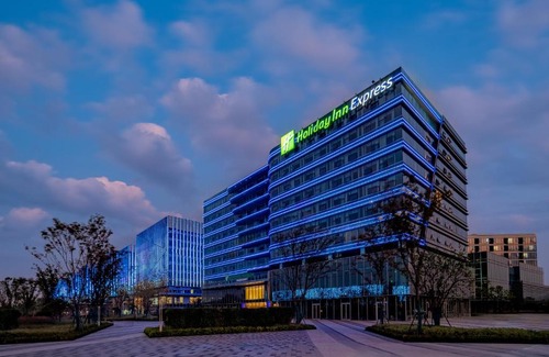 Xiaoshan Hotel | Discover Holiday Inn Express Hangzhou Airport - Guest Favorite!