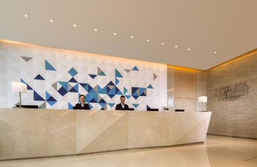 Gongshu Hotel | Budget-Friendly Stay at Holiday Inn Express Hangzhou Gongshu